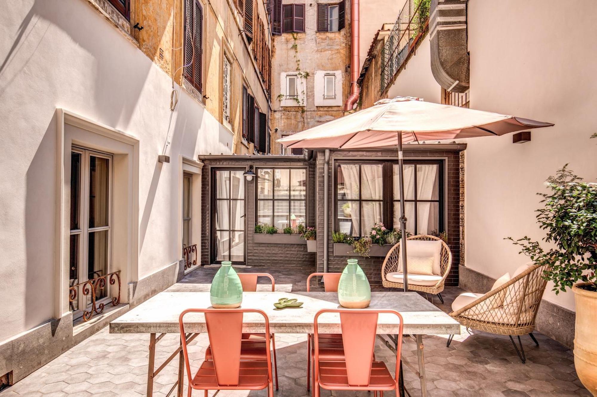 Decharme Apartment With Terrace In Monti Rome Exterior photo